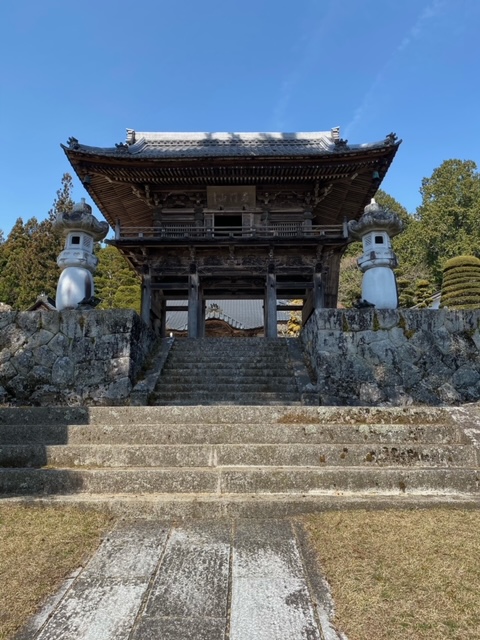 納骨式を執り行いました。